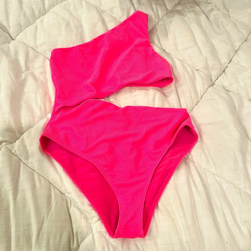 Beach Riot HOT PINK swimsuit like new